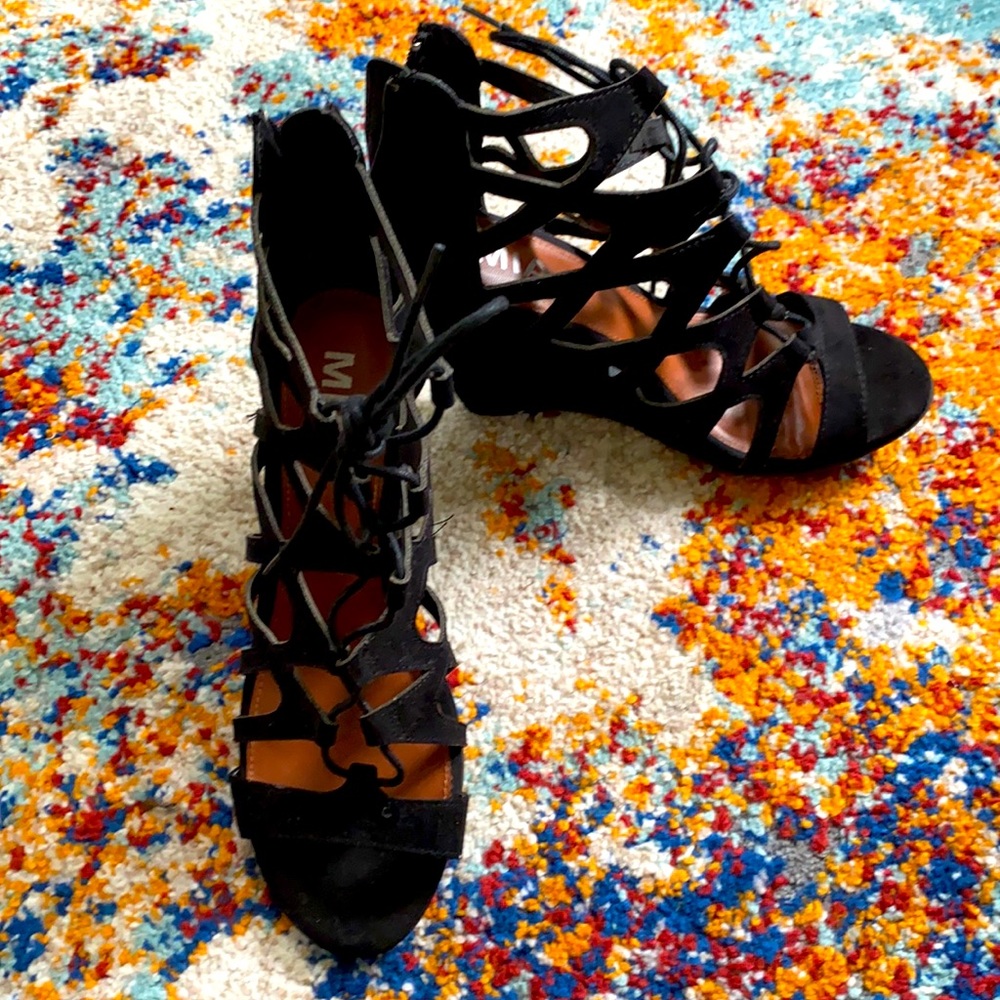 Super cute Mia wedges size 9! Worn once!